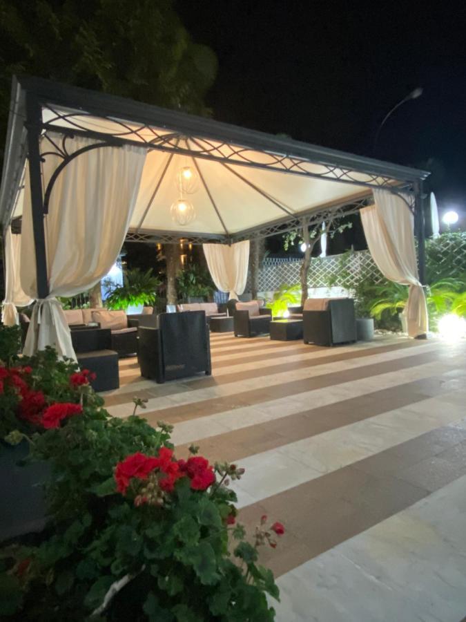 Hotel La Perla Рива-дель-Гарда Экстерьер фото