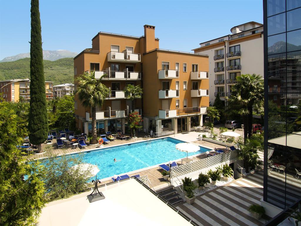 Hotel La Perla Рива-дель-Гарда Экстерьер фото