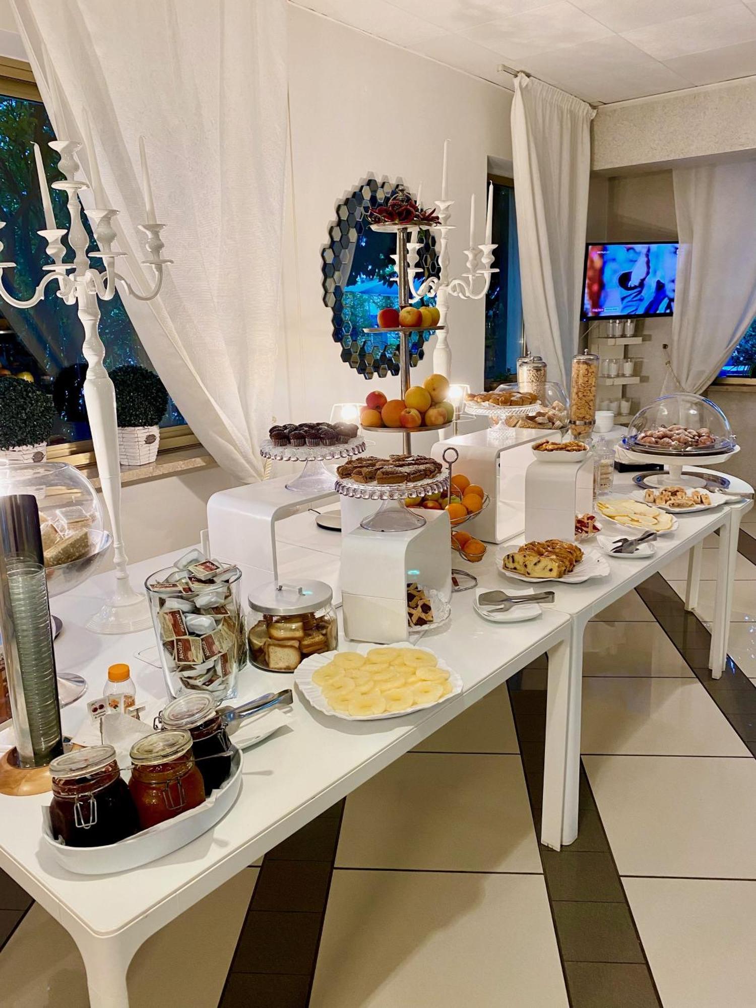 Hotel La Perla Рива-дель-Гарда Экстерьер фото