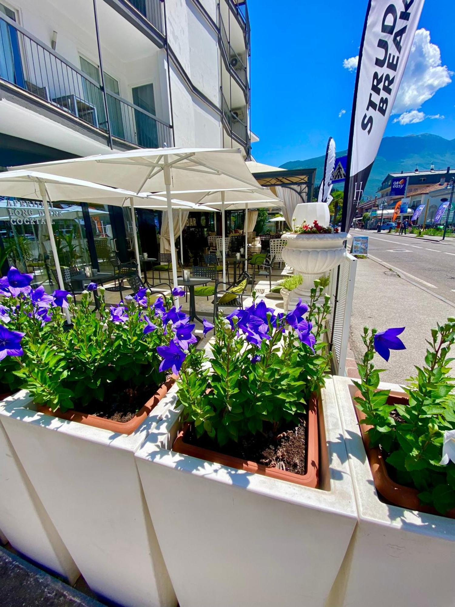 Hotel La Perla Рива-дель-Гарда Экстерьер фото